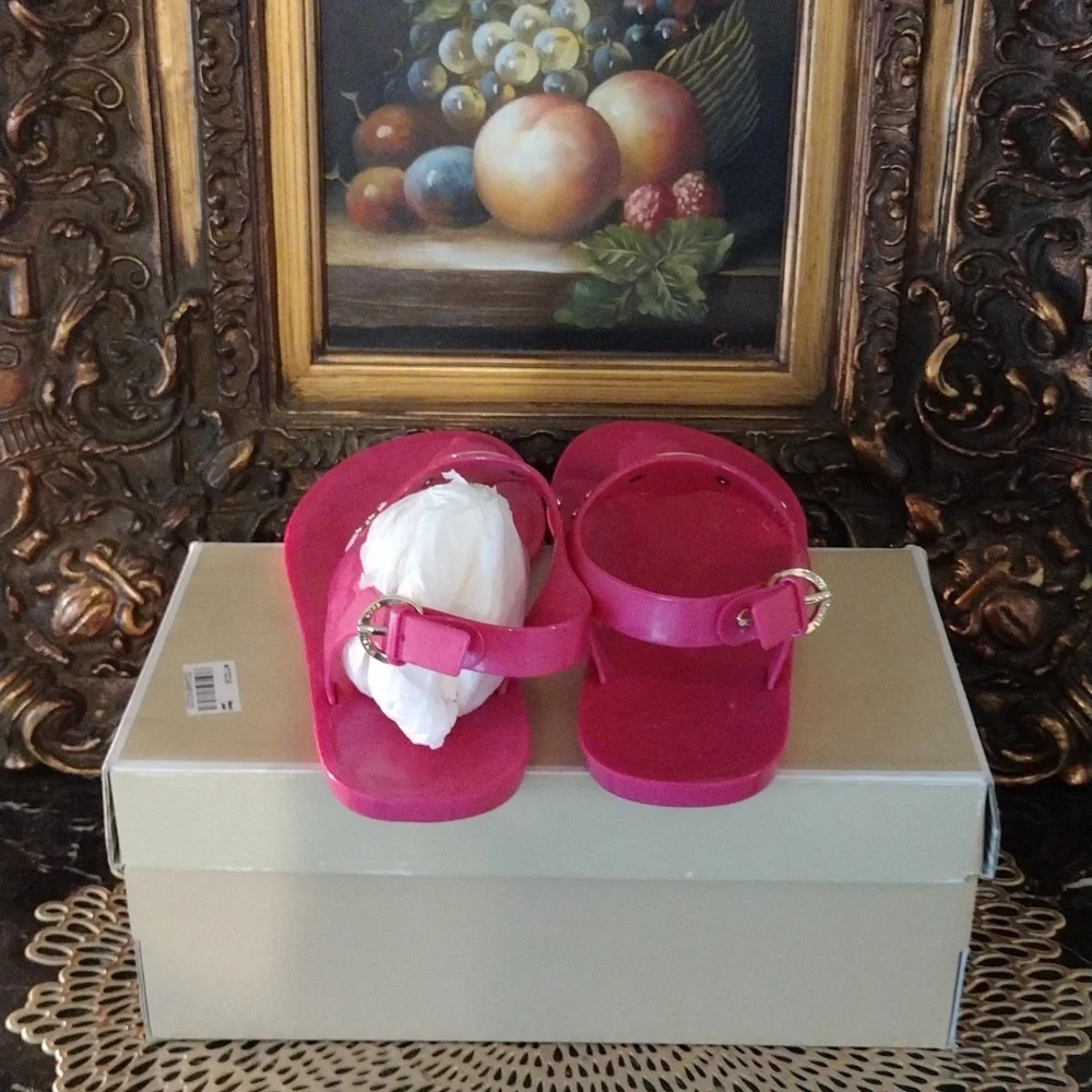 Michael Kors Jelly Sandals SOLD SOLD - Picture 5 of 7